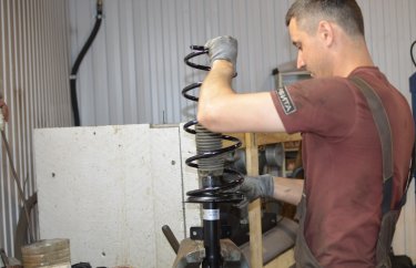 Ремонт тормозной системы Ситроен С4 (подробные фото)