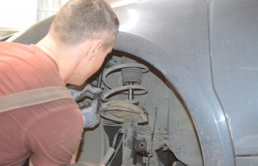 Ремонт тормозной системы Ситроен С4 (подробные фото)