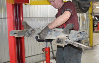 Установка подрамника Ситроен С4 Пикассо