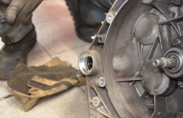 Замена сальников приводов Ситроен С4 Пикассо