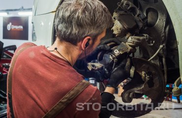 Замена рулевой рейки Ситроен С5 Х7 (подробные фото)